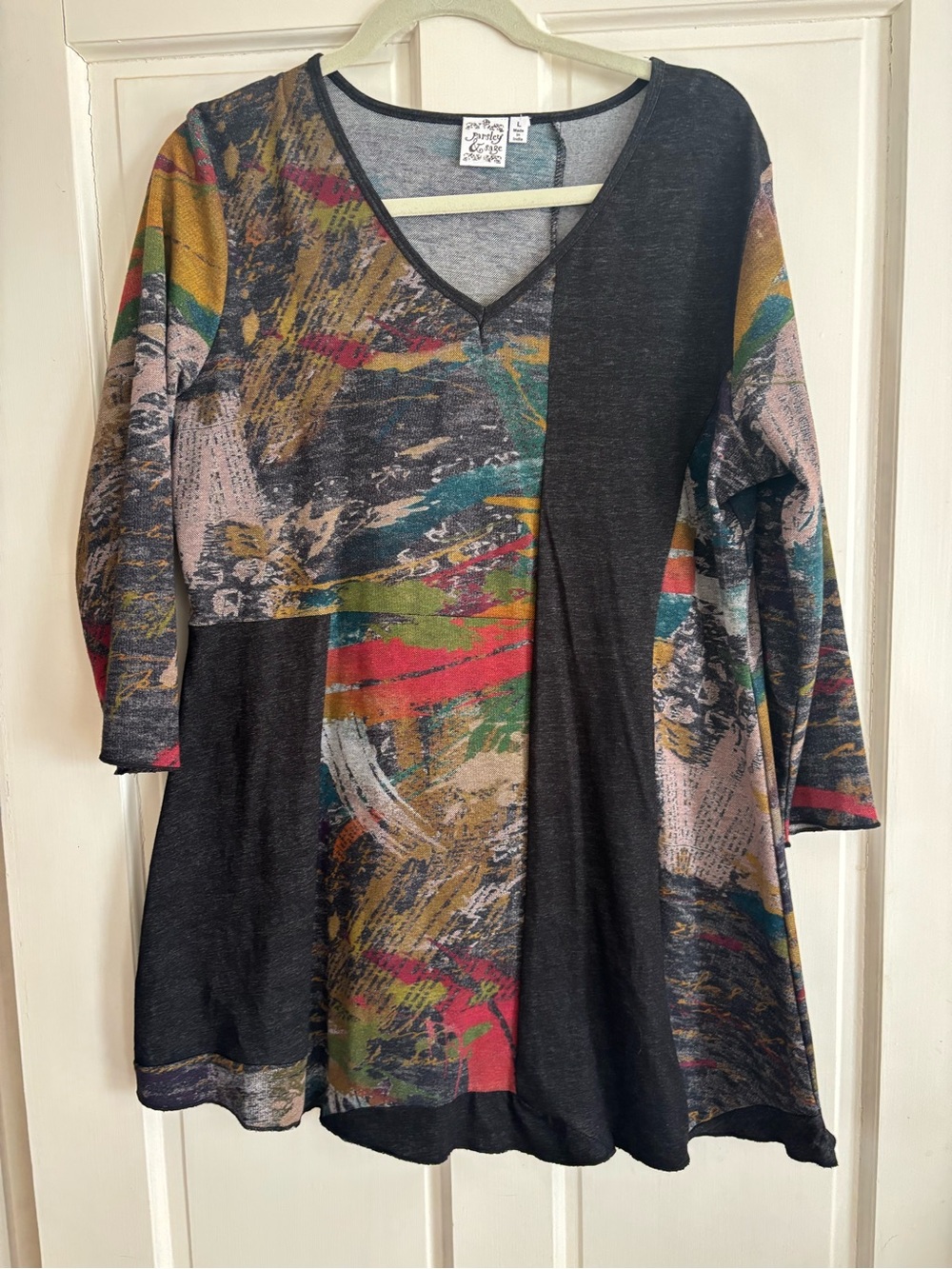 Parsley & Sage Multicolor V-Neck Patchwork Tunic Top